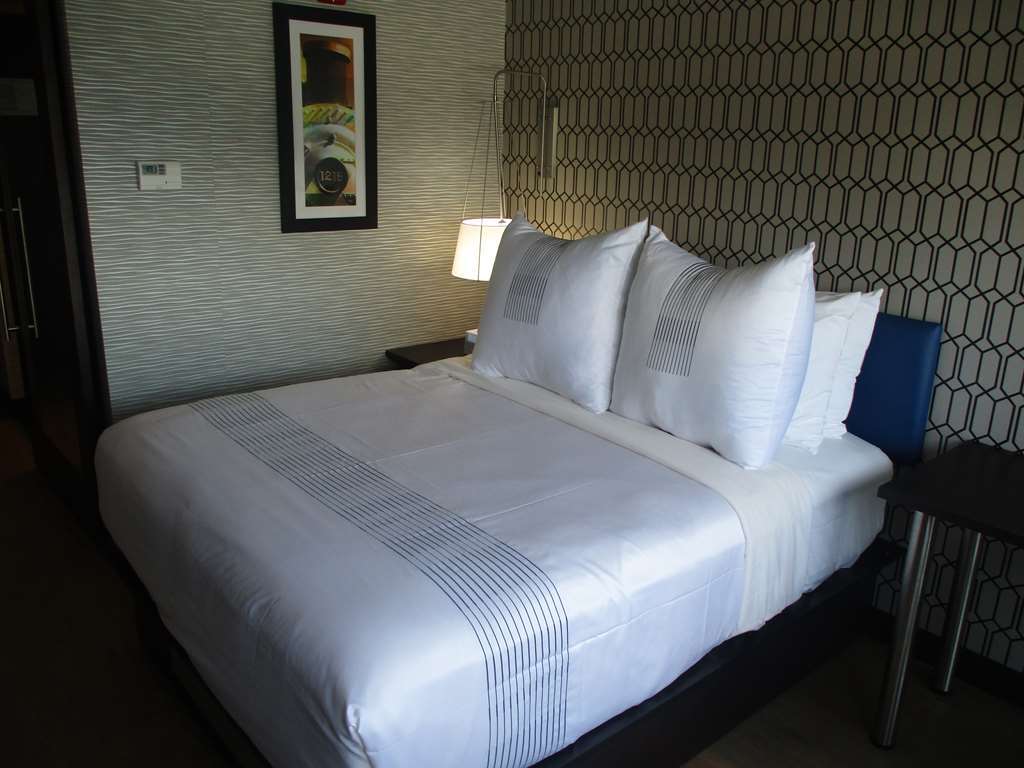 Glo Best Western Brooklyn Nyc Nova Iorque Quarto foto