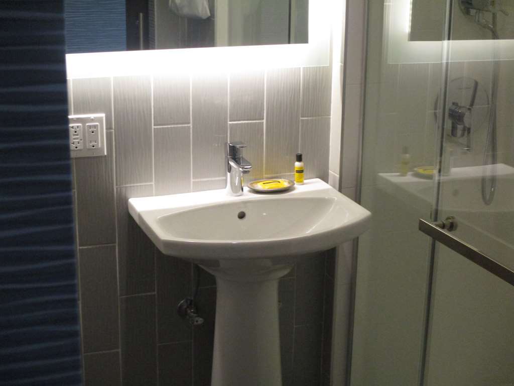 Glo Best Western Brooklyn Nyc Nova Iorque Quarto foto